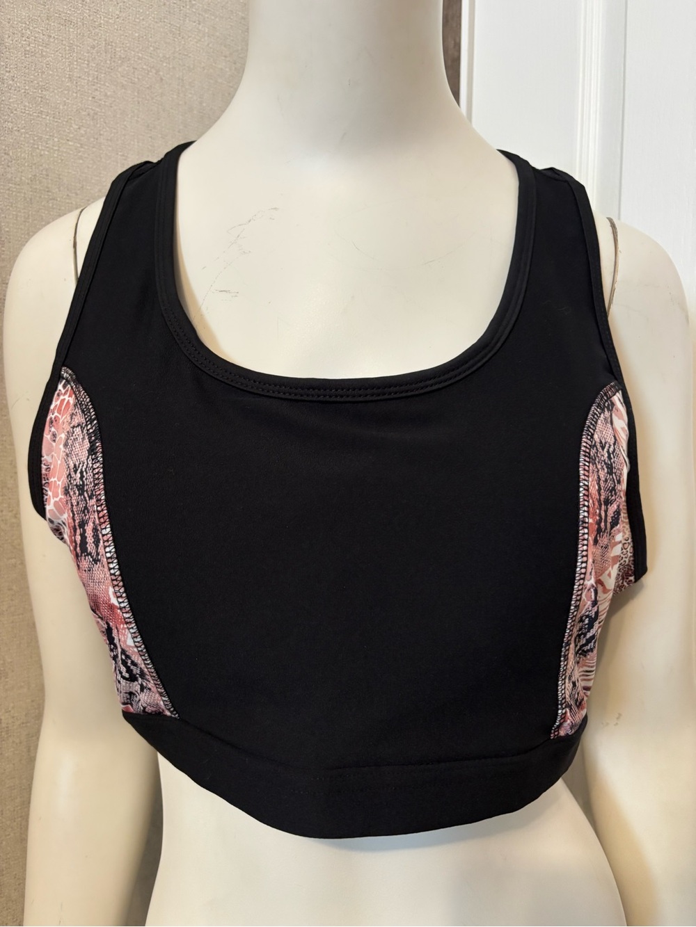 NWT Ki Pro Performance Sports Bra